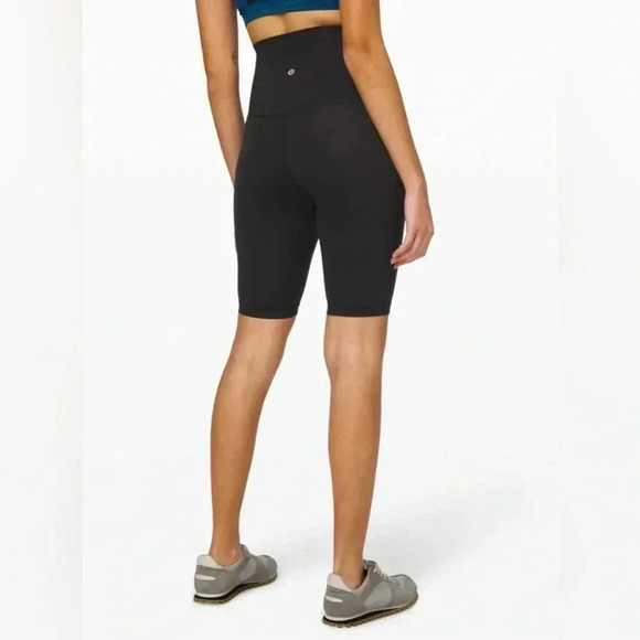 Lululemon Align Super High Rise Short *10"
Black (First Release) 4 - Picture 2 of 8